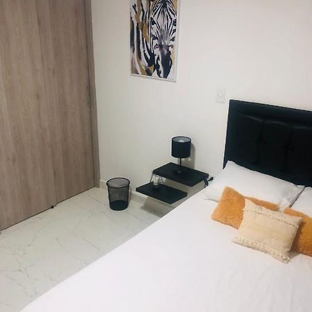 מדיין Habitacion Privada Hostel 790 מראה חיצוני תמונה