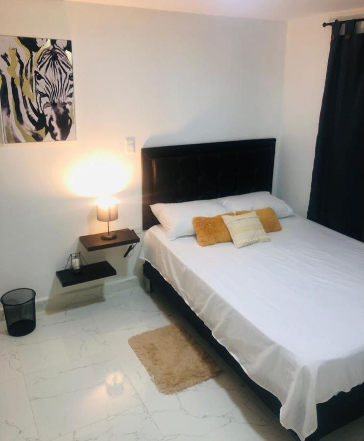 מדיין Habitacion Privada Hostel 790 מראה חיצוני תמונה