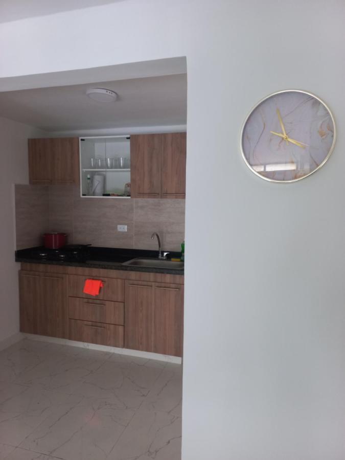 מדיין Habitacion Privada Hostel 790 מראה חיצוני תמונה